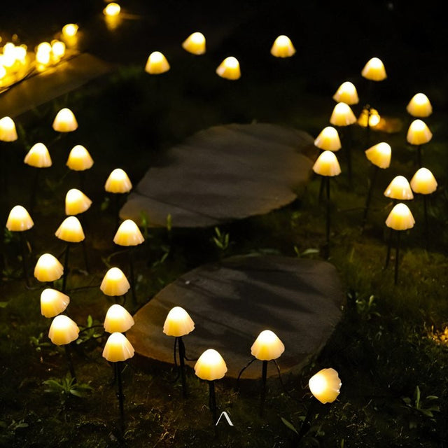 Leeward Garden Lamp