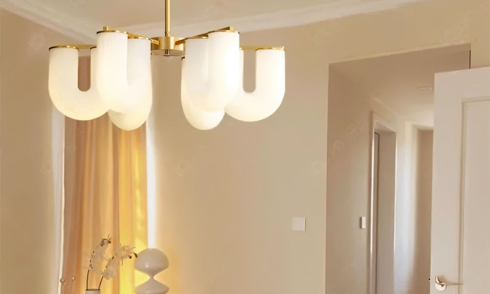 highlight: libbu-chandelier-590929 17d60e7b-20eb-4d21-8012...