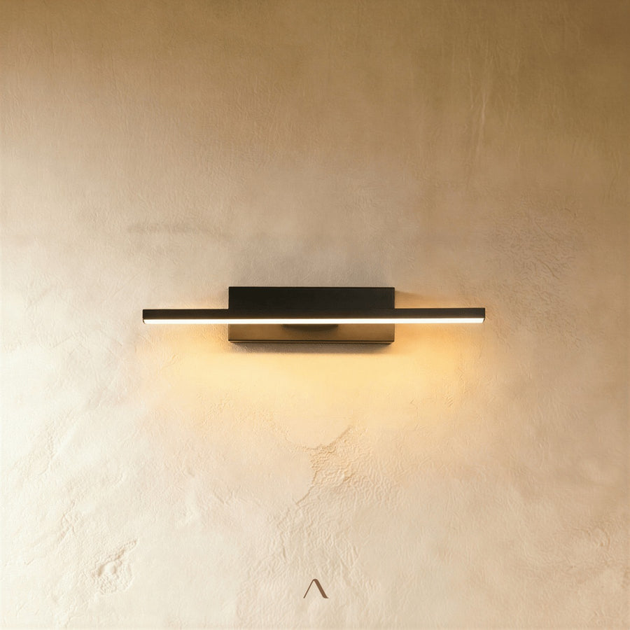 Luff Wall Lamp