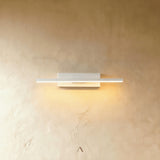 Luff Wall Lamp