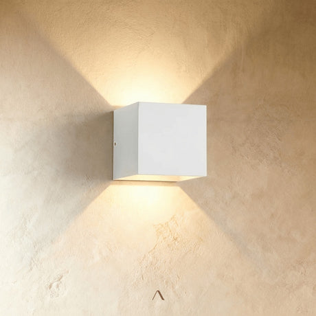 Luosto Wall Lamp