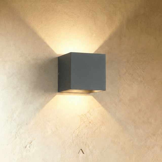 Luosto Wall Lamp