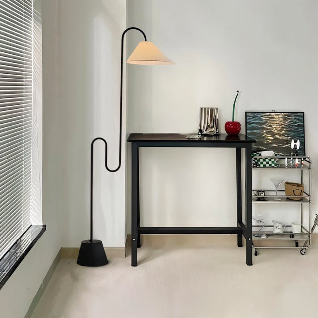 Deruta Floor Lamp