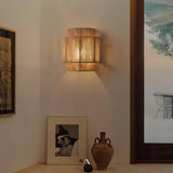 Mesinge Wall Lamp