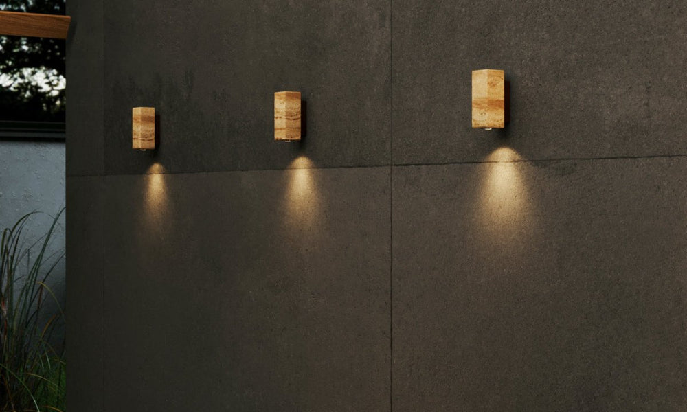 {"type":"root","children":[{"type":"paragraph","children":[{"type":"text","value":"Refined Dining Ambiance"}]}]}