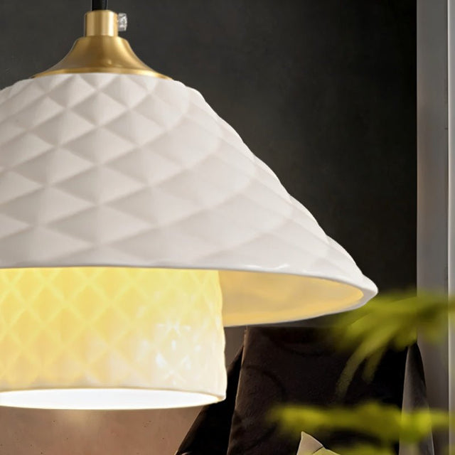 Apt Pendant Light