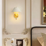 Apt Wall Lamp