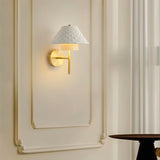 Apt Wall Lamp