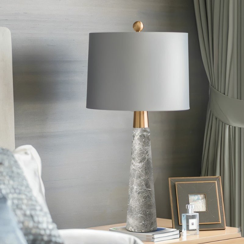 image_text: pelane-table-lamp-705473