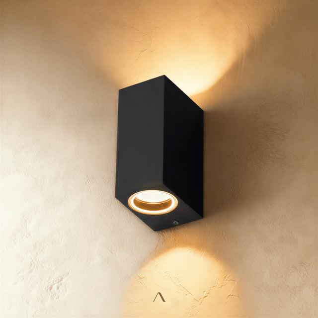 Pyha Wall Lamp