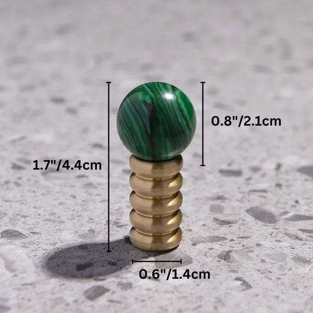 Midvagur Knob