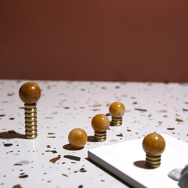 Midvagur Knob