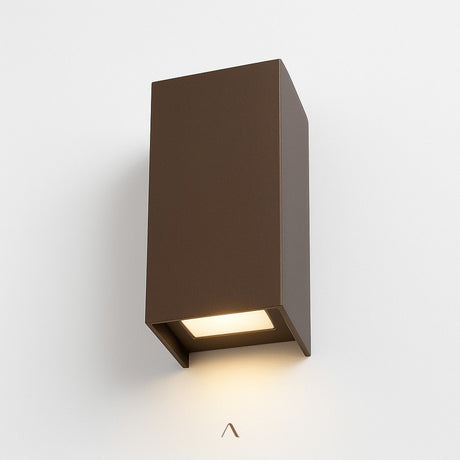 Raattama Wall Lamp