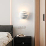 Reil Wall Lamp