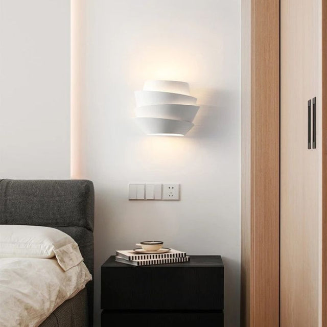 Eraines Wall Lamp