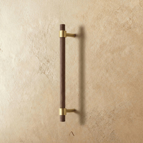 Saffle Pull Bar