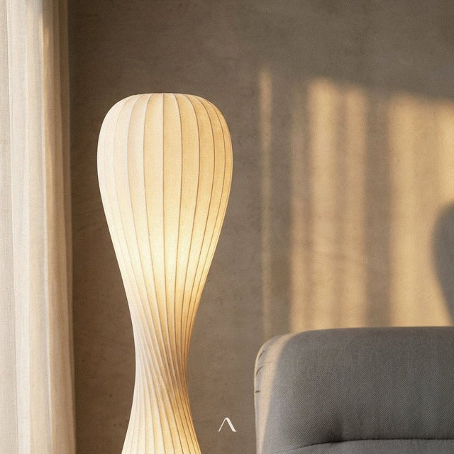 Scope Floor Lamp