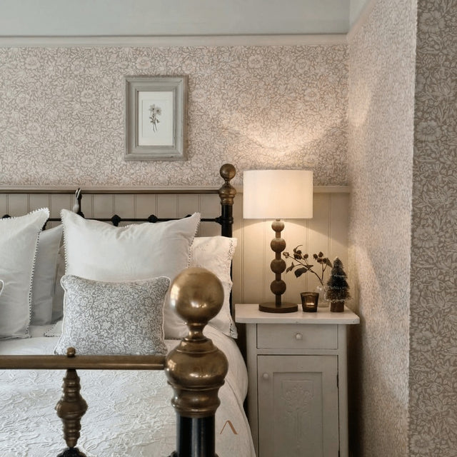 Sineu Table Lamp