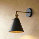 Singo Wall Lamp