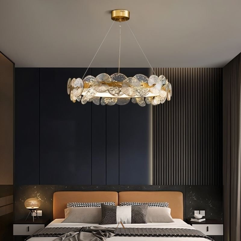 Skjold Chandelier