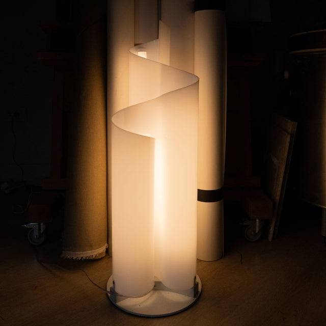 Sloter Table Lamp