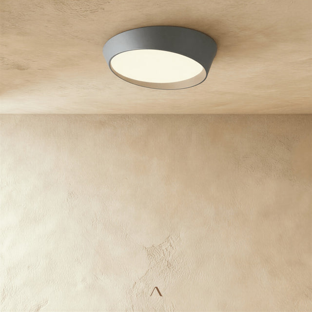 Stern Ceiling Light
