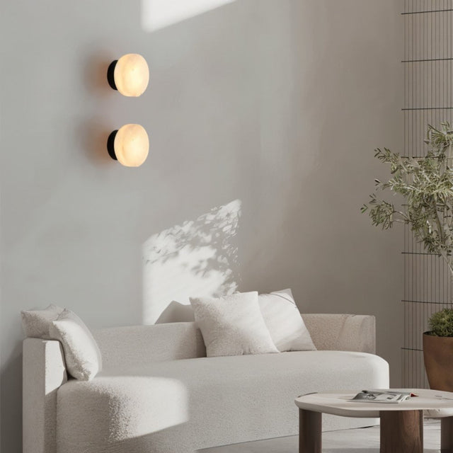 Cauvicourt Wall Lamp