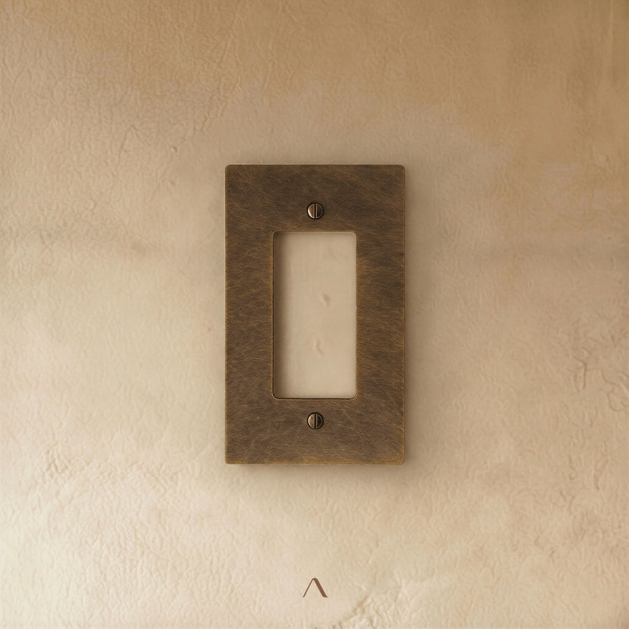 The Brantome Brass Plate (Vintage Brass With Patina)