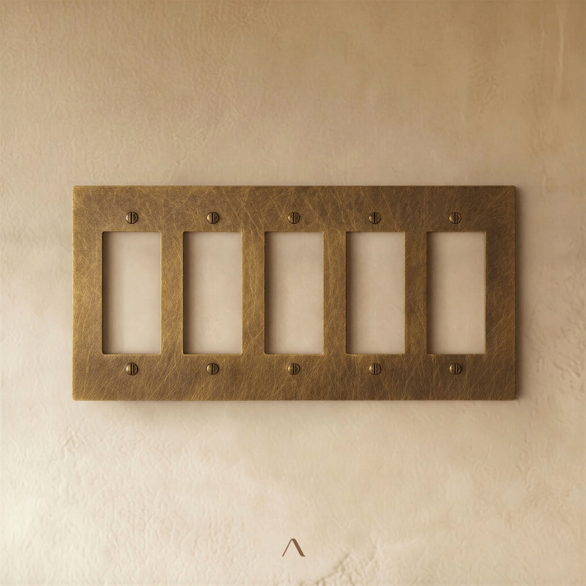 The Brantome Brass Plate (Vintage Brass With Patina)