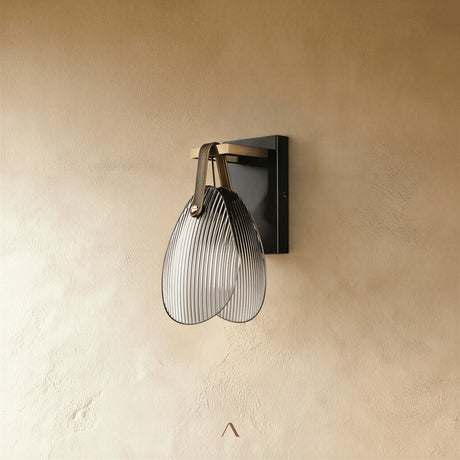 Todi Wall Lamp