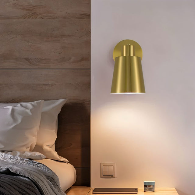 Gavrus Wall Lamp