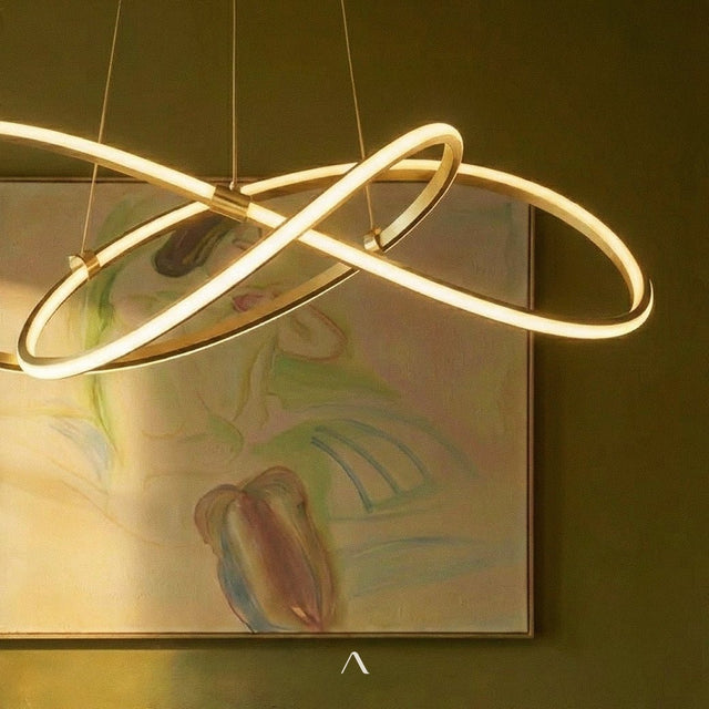 Valtopina Chandelier
