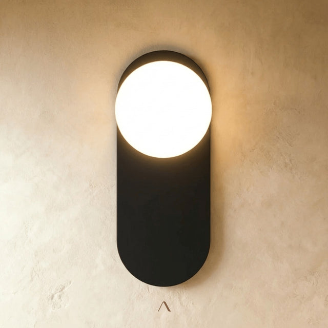 Vaxholm Wall Lamp