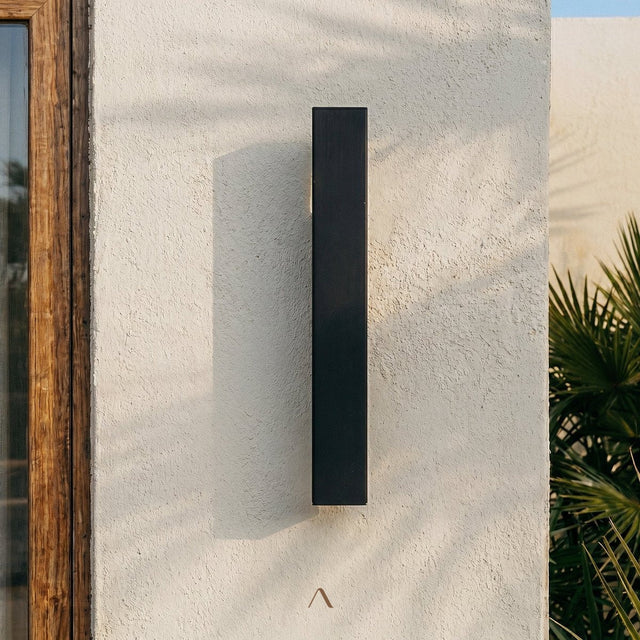 Vidja Outdoor Wall Lamp