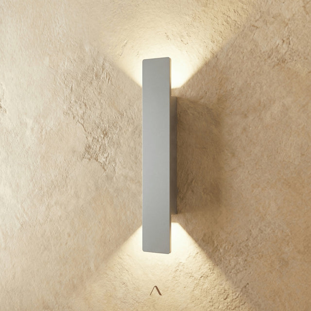 Vidja Outdoor Wall Lamp