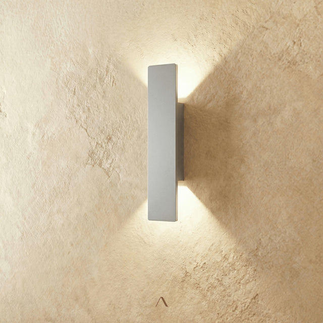 Vidja Outdoor Wall Lamp