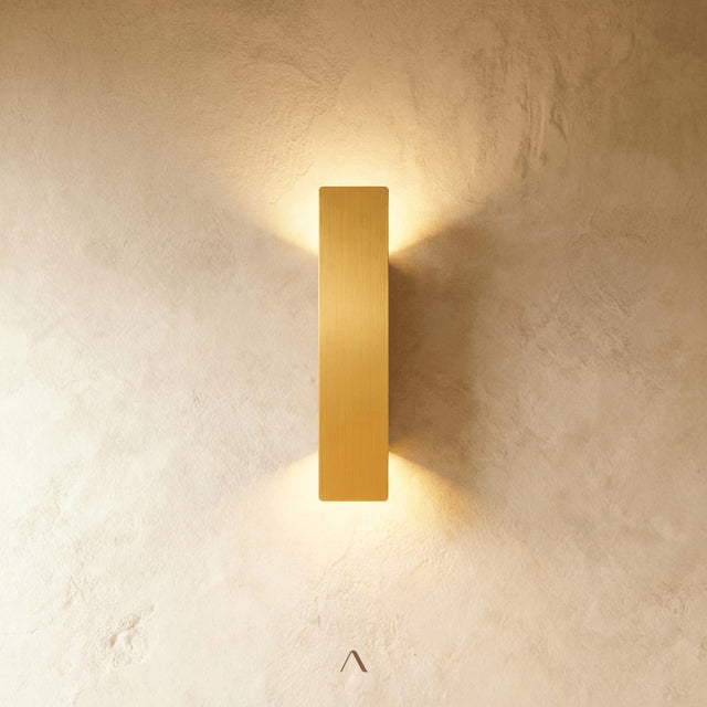 Vidja Wall Lamp