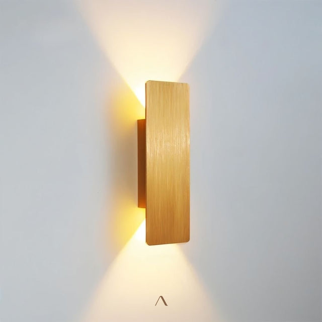 Vidja Wall Lamp