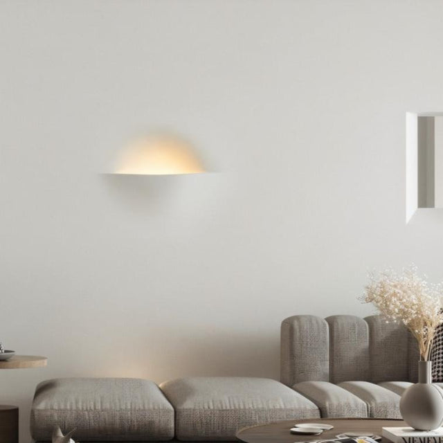 Fluessen Wall Light