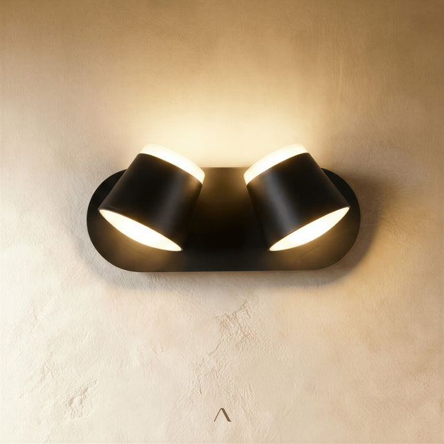 Williwaw Wall Lamp