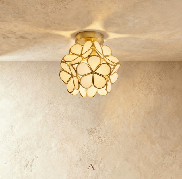 Yllas Ceiling Light