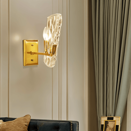 Amaye Wall Lamp