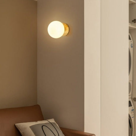 Amara Wall Lamp