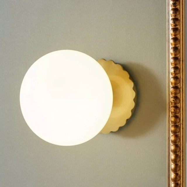 Amara Wall Lamp