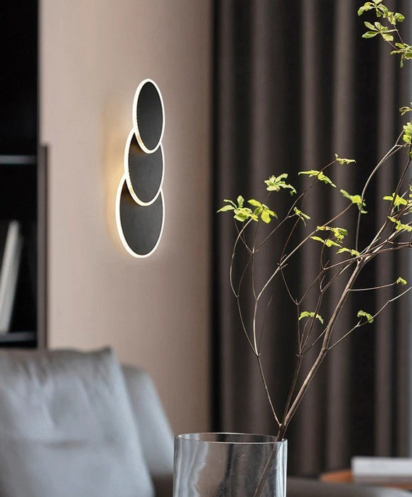 Alba Wall Lamp