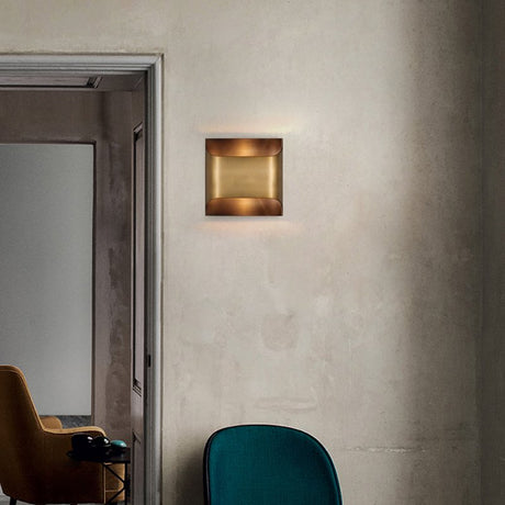 Carla Wall Lamp
