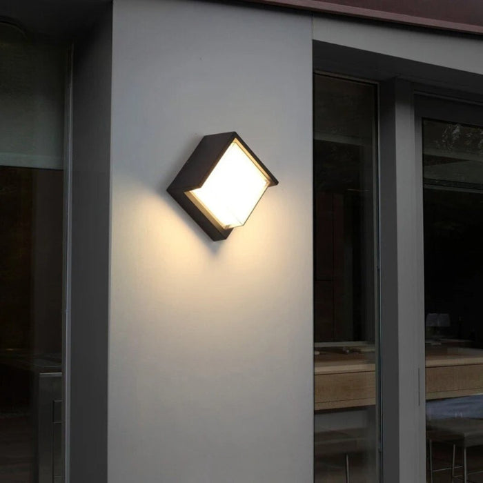 Ekkehard Outdoor Wall Lamp