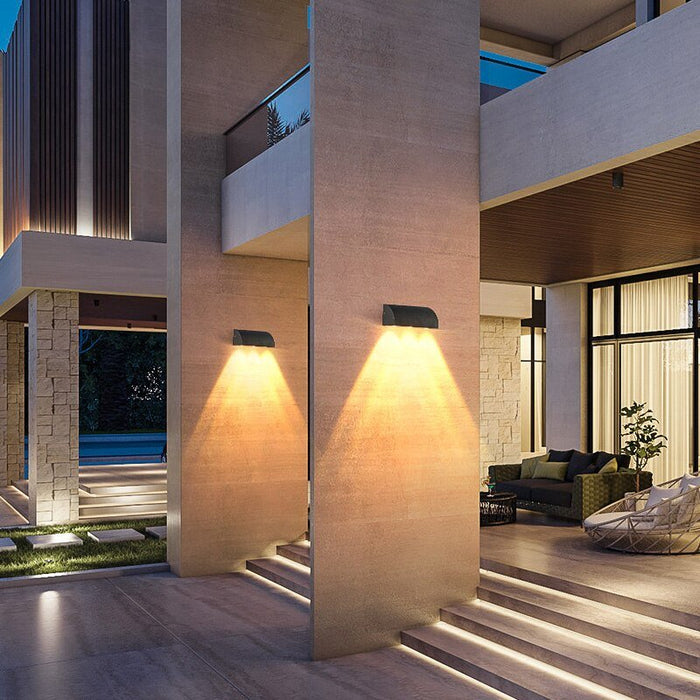 Elias Outdoor Wall Lamp