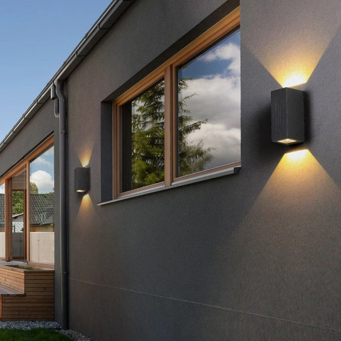 Fabian Outdoor Wall Lamp