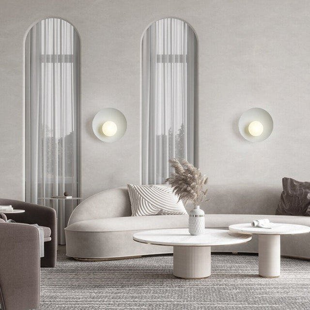 Hugo Wall Lamp